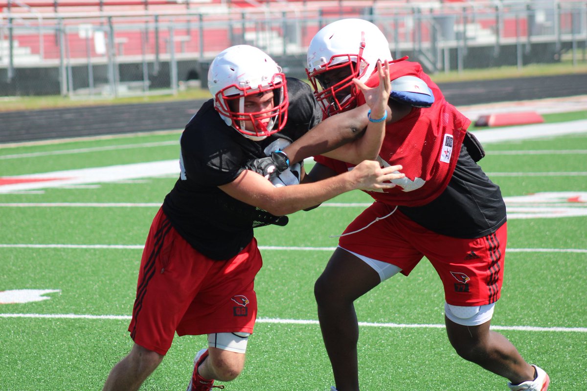 MichaelHanich's tweet photo. Back in the grind for football. This Camden Fairview Cardinals defensive line looks stacked.
#CamdenPreps @ballcoachcfhs https://t.co/zn0aN6UtFZ