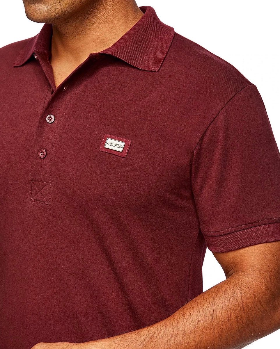 While classic &amp; sophisticated, it is also said that burgundy represents ambition and power. What do you think? Introducing Soprano by MAFIA. Available at mafia.com
.
.
.
#madeinusa #fashion #style #exclusive #men #timeless