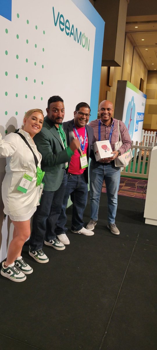 JENewman82's tweet photo. Congrats to our #VeeamON #rafflethon winner. The winner of a red #theragunmini. @backblaze #backblazeb2 #b2reserve https://t.co/tKtJZSesOm