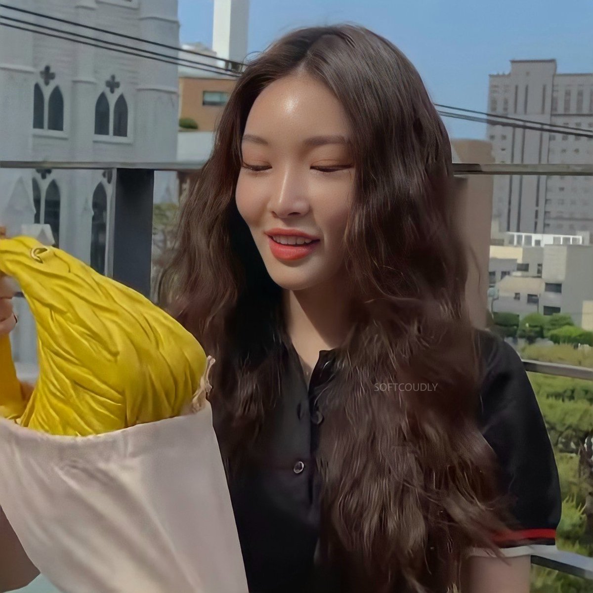 softcoudly's tweet photo. Dream girl 💫

#CHUNGHA #김청하 #청하 #kimchungha @CHUNGHA_MNHent https://t.co/qIL5gKBuES