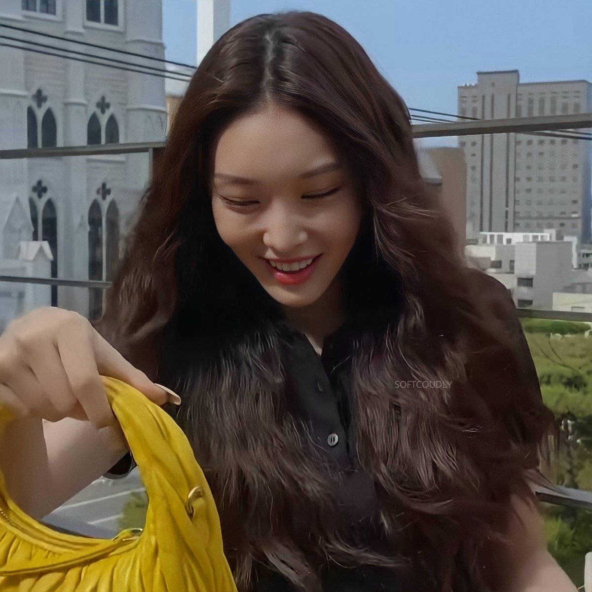 softcoudly's tweet photo. Dream girl 💫

#CHUNGHA #김청하 #청하 #kimchungha @CHUNGHA_MNHent https://t.co/qIL5gKBuES