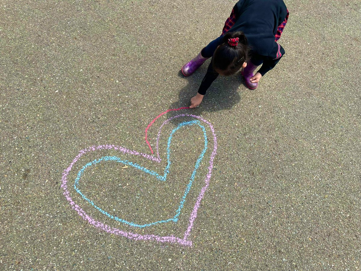 MsAlbertisClass's tweet image. Day 14 #walkingcurriculum challenge: the welcome walk - how can we make our shared space more welcoming? How do these changes make you feel? “Ms. A, don’t move! I’m wrapping you with love!”