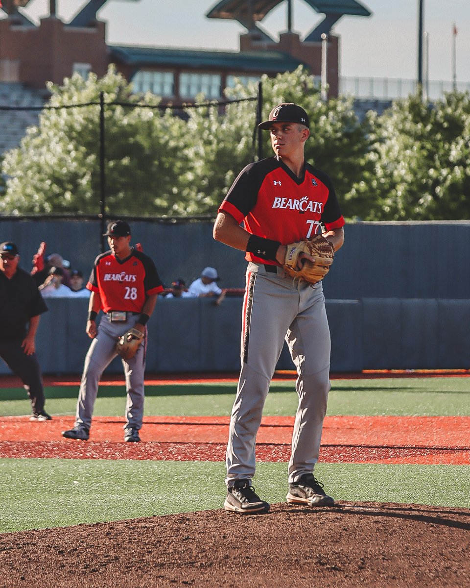Solid start tonight for the lefty, <a href="/alex_shea_/">Alex Shea</a> 👏

4.0 IP, 3 H, 1 R, 1 ER, 2 BB, 3 K

#Bearcats | #NatiBoyz