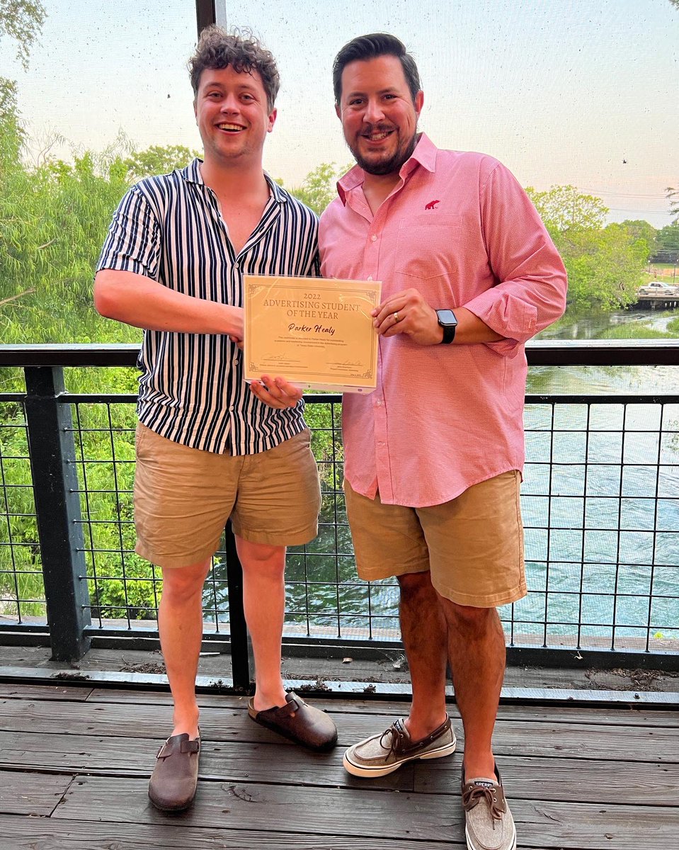 aaftxst's tweet photo. Congrats to @sjmctxst ‘s Advertising Student of the Year, Parker Healy! Parker is a creative thinker who draws passion from telling stories through filmmaking, digital design and copywriting. We can’t wait to see what successes lie ahead for him after graduating in Fall 2022 🥳🎉 https://t.co/v4ZlYnblIJ