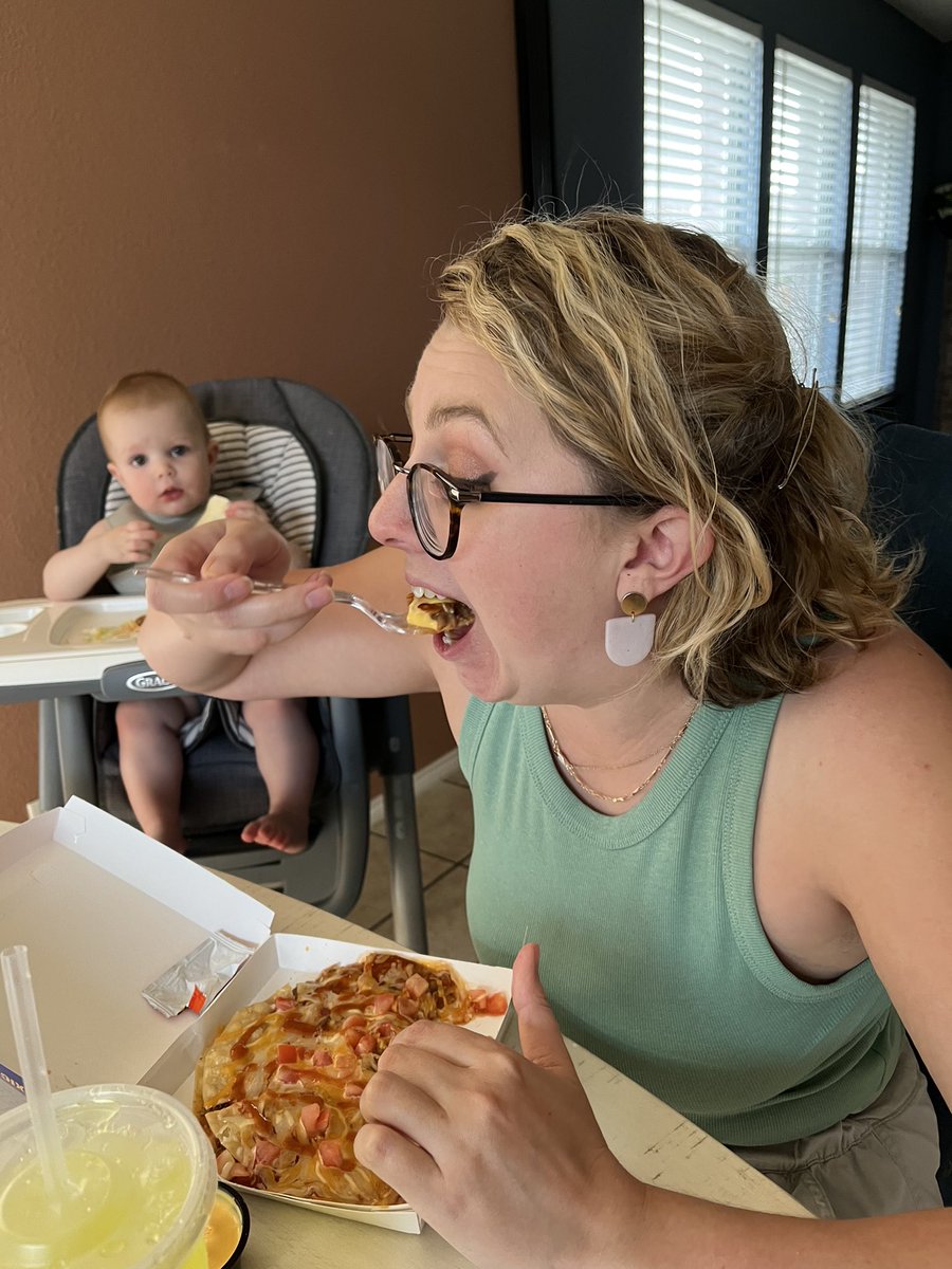 MexicanPizzaPlz's tweet photo. Dreams do come true. Thank you @tacobell 🥰 https://t.co/TMK1yJSK5e