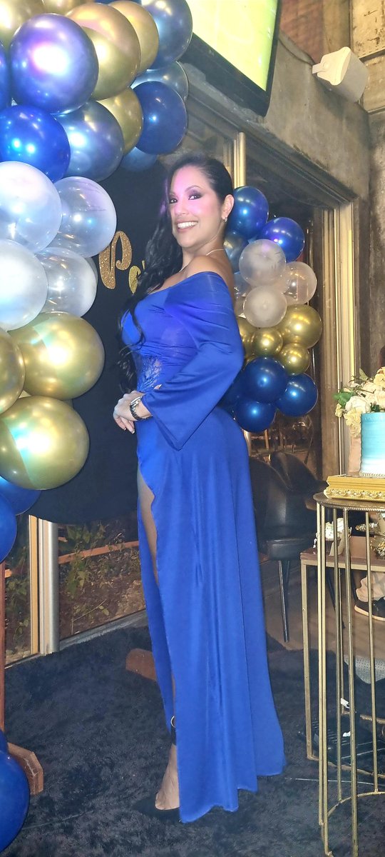 Perli_Velazquez's tweet photo. 🥳🥂🍾💙 https://t.co/DXQePrpFYT