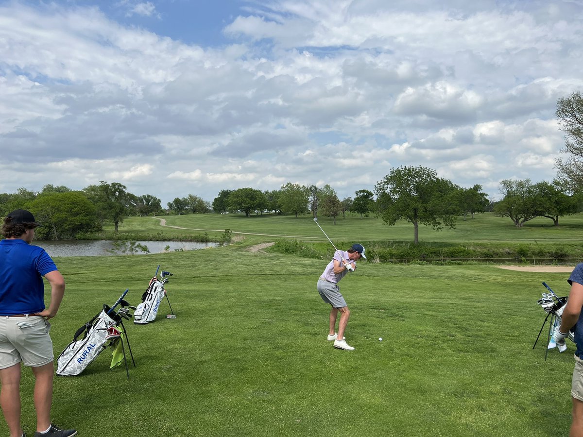 RuralGolf's tweet photo. Irons only from new tees….keep it interesting, yet challenging this time of the year!
#postseasongolf
#dialedin
#betterneverstops
#simple https://t.co/IUl991vLjm