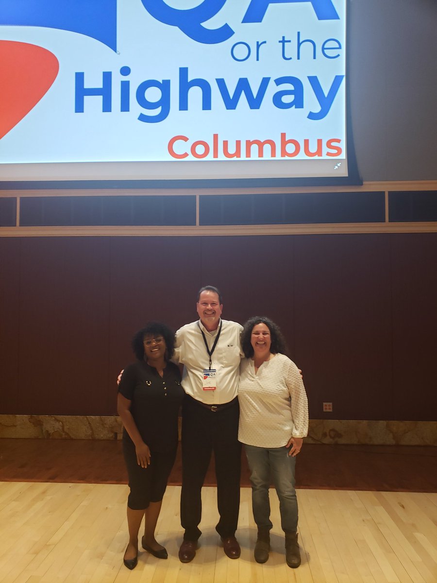 JosephBealeQA's tweet photo. When it's all over and the work is done, it's time for a selfie with the keynote speakers @techgirl1908 and @melissatondi . #QAOTH https://t.co/z4vAZ0wiiL