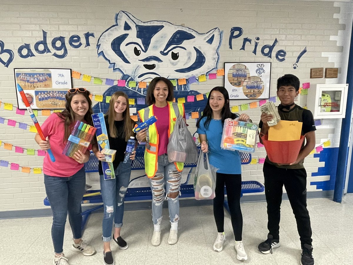 Shahan_c's tweet photo. Our NJHS🐾Students were Challenged to come up with a Spring Fundraiser &amp; Chose to Support our Local CPS—- They Rocked it‼️ @LampasasMS donated over $500 ➕ Summer FUN toys/activities too‼️ #NextLevelLMS #WhatADistrictLTX https://t.co/8s3l1uu0XH
