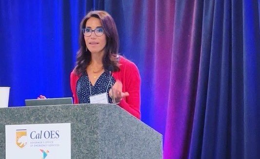 SorayaSutherlin's tweet photo. “Crisis messaging is about getting the RIGHT message, to the RIGHT person, at the RIGHT time, so that they can make the RIGHT decisions”. Wonderful day speaking at the @CAPIOTweets @Cal_OES Academy on #EmergencyMessaging and #SBLVI https://t.co/Bpldr2ZGPI