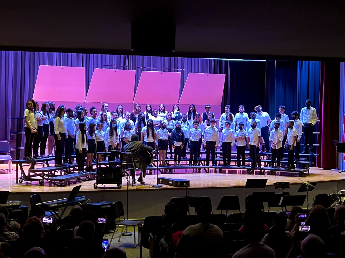 NPSD_Arts's tweet photo. Great work tonight by all of the students in the Dragon Band and Somerset Chorus. Looking forward to seeing the sixth graders on stage at @NPSD_MS next year! #npsdarts #nplain_pride https://t.co/fMDu1287NH