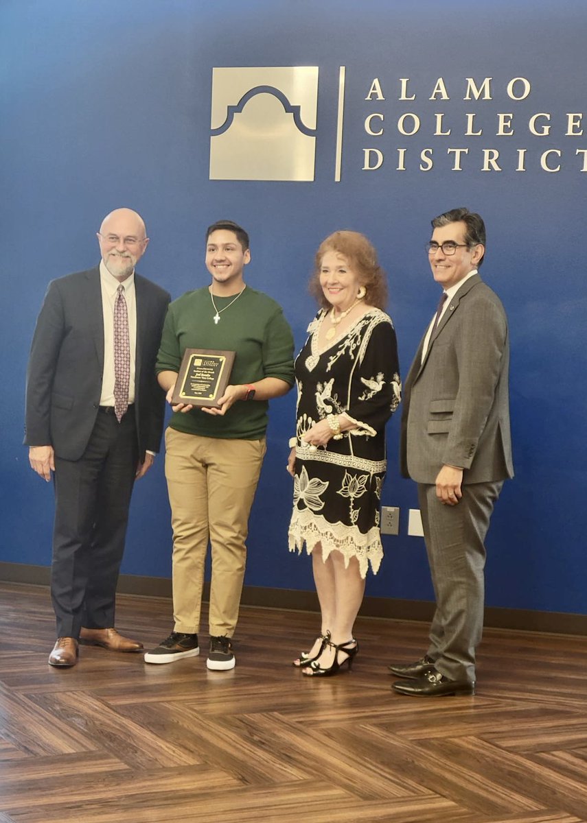SAISD Foundation (@saisdfoundation) on Twitter photo Thanks <a href="/AlamoColleges1/">Alamo Colleges District</a> <a href="/govista/">Northwest Vista College</a> for supporting and recognizing Alamo Promise students like Joel who are knocking it out of the park - an AA in just one year and ready to transfer to finish his BA in just two more years. <a href="/SAISD/">San Antonio ISD</a> <a href="/SAISDBrackHS/">Brackenridge HS, SAISD</a> <a href="/SAISDthePost/">Postsecondary Initiatives SAISD</a> Thanks <a href="/AlamoColleges1/">Alamo Colleges District</a> <a href="/govista/">Northwest Vista College</a> for supporting and recognizing Alamo Promise students like Joel who are knocking it out of the park - an AA in just one year and ready to transfer to finish his BA in just two more years. <a href="/SAISD/">San Antonio ISD</a> <a href="/SAISDBrackHS/">Brackenridge HS, SAISD</a> <a href="/SAISDthePost/">Postsecondary Initiatives SAISD</a>