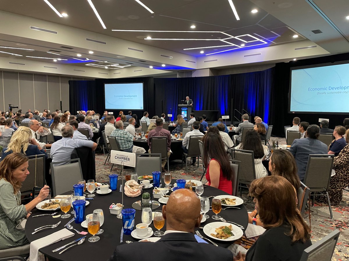 PflChamber's tweet photo. So many pfantastic things going on in Pflugerville! Thank you to the mayor for being our keynote speaker at the Chamber's State of the City Address today. And thank you to our presenting sponsor, LJA Engineering. 
#PfChamber #SupportLocal #PfStrong #StateoftheCity https://t.co/w9dzRMFa8i