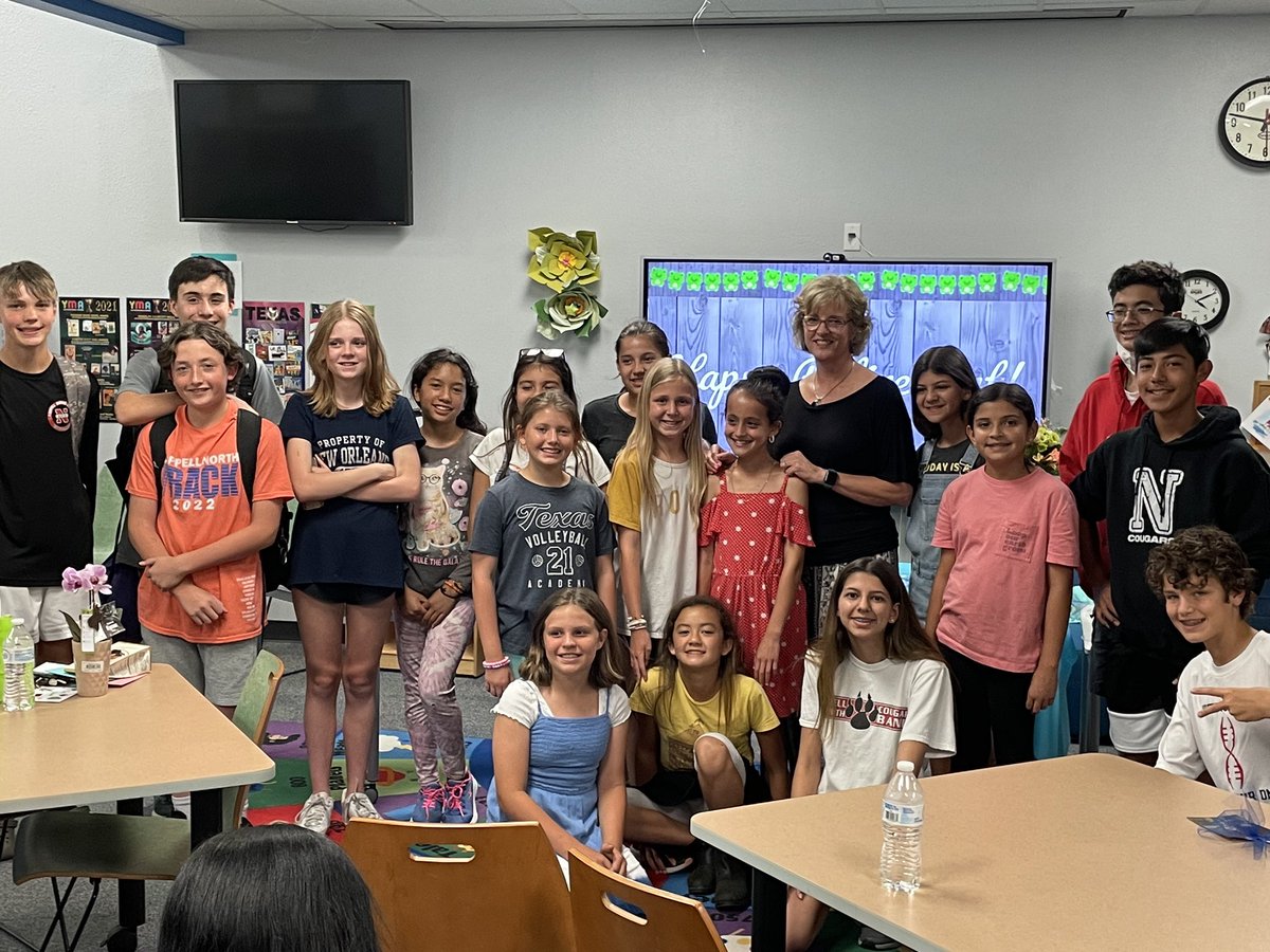 Thanks @DCEtrailblazers for a fun and heartwarming celebration. Gracias por ser preciosos!