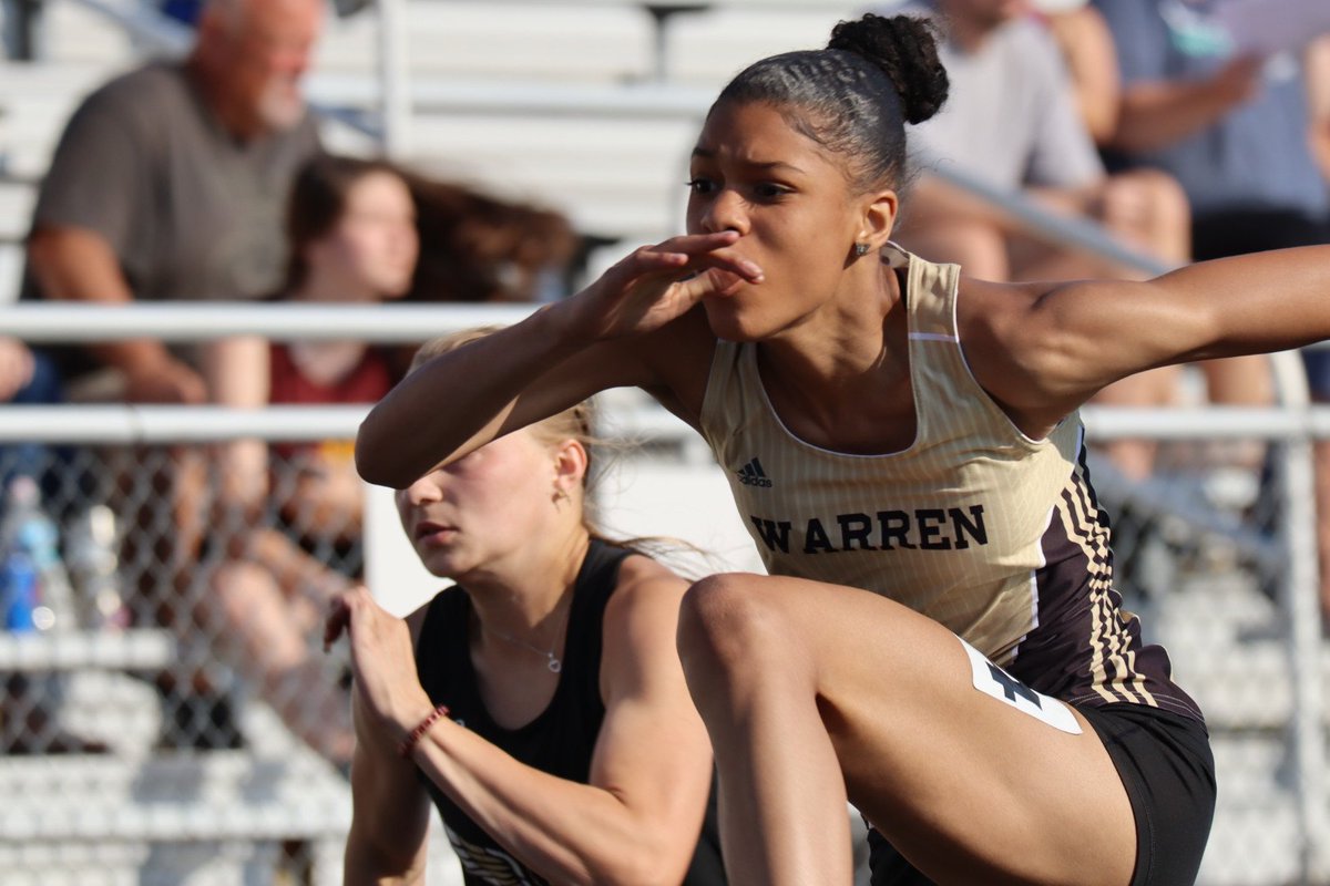 WarriorNation_1's tweet photo. 🏆 Mary Porter 🏆

300m Hurdle Sectional Champion 🏅

Regional Qualifier 

#WCFamily @marykathhher @TrackWc https://t.co/tymzwoOmN0