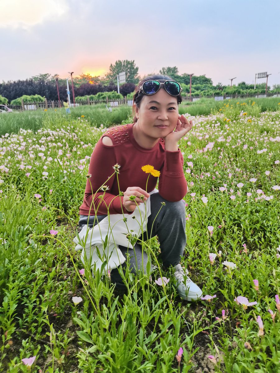 zhanglimei9's tweet photo. 努力奔跑吧中年妇女✊ https://t.co/7o5u9STkiO
