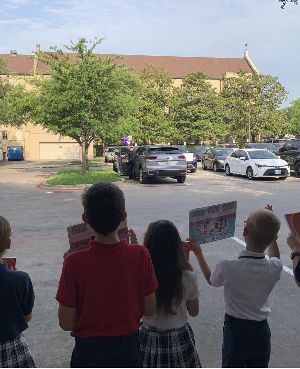MrSchuReads's tweet photo. All the 3rd graders were lined up outside holding up copies of This Is a School when I arrived at today’s school visit! What a warm welcome! Thank you, @STAUpperLibrary! 📚❤️ https://t.co/dsC1uXH6KX