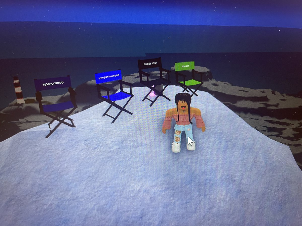 damnsab's tweet photo. @PlayRoCitizens @Firebrand1_RBX  made it to the stop of the mountain https://t.co/6ImRAOtF5M