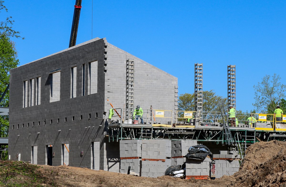 DAB_SJ's tweet photo. We have walls! Construction is going quickly and smoothly, and we are on track to move into our new space at the end of the first quarter in 2023!

#constructionupdate #togetherforkids #DABSJ https://t.co/mWUIExOSQy