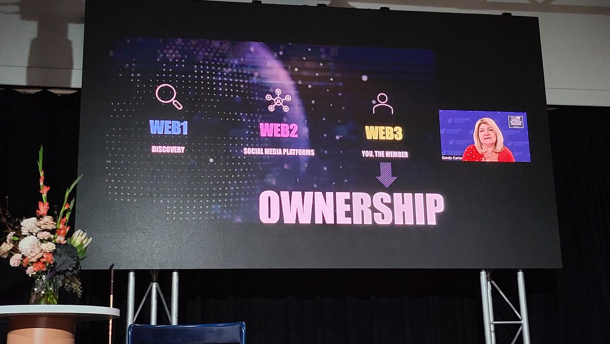 MishManners's tweet photo. 67% increase of devs in the web3 space. Web3's main difference is that YOU own your data. It's the decentralisation of personal and identity data.

@sandy_carter on the move to web3.

#GITAUcon #NFT #girls in tech https://t.co/pezlxFPcQQ