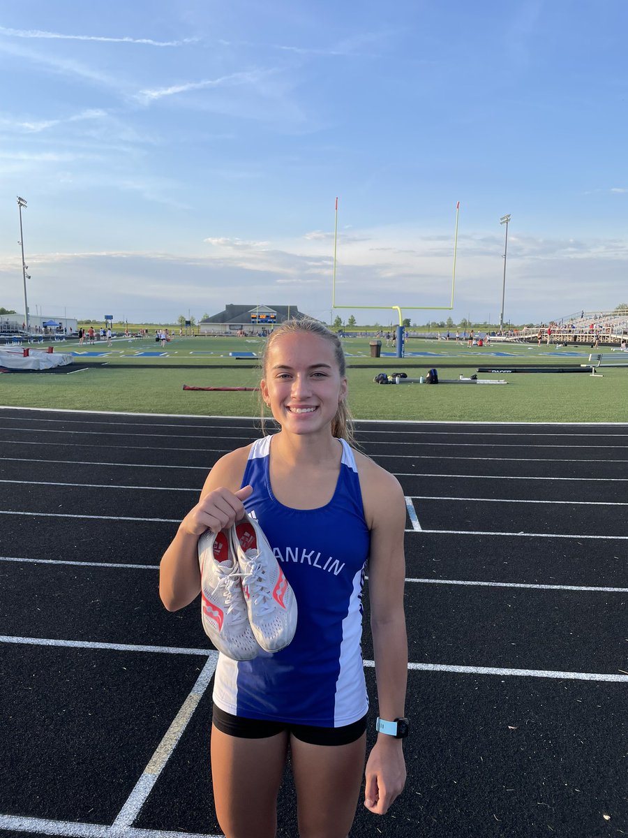 Congrats to <a href="/lauren_klem/">Lauren Klem</a> on new FCHS school record in the 400!!! 58.92🔥🔥🔥