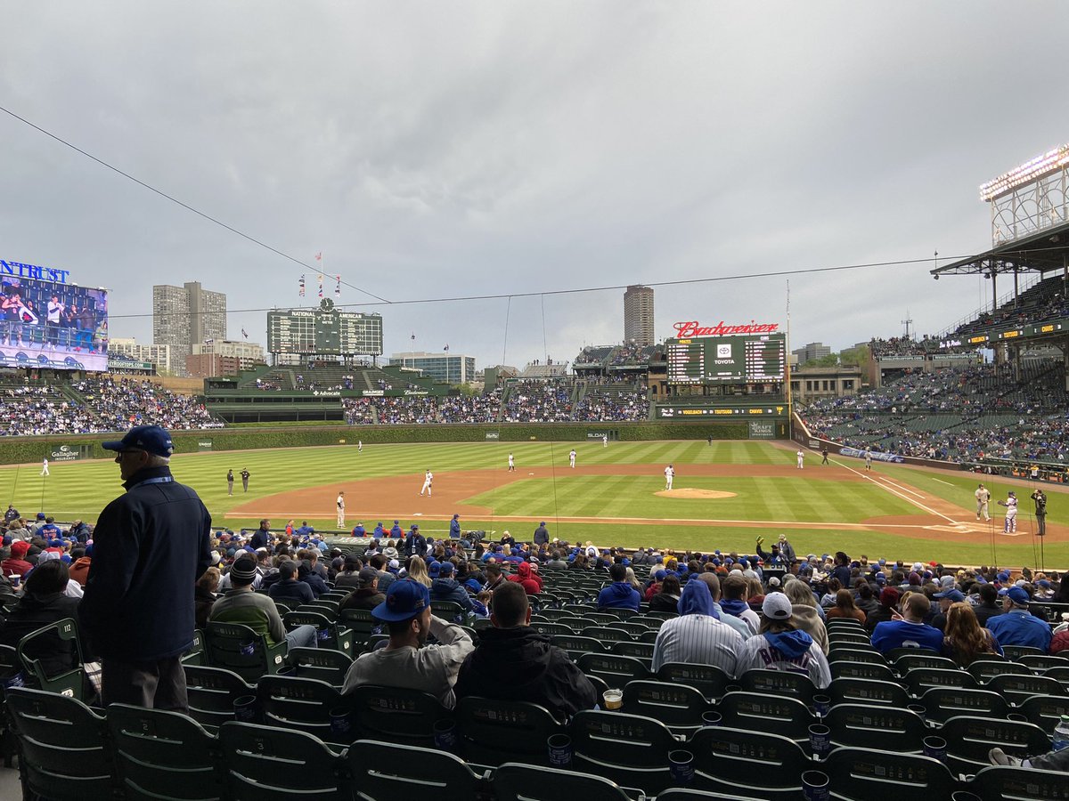 BillsOwner's tweet photo. 55 in Chicago, 98 in Vegas… mistakes were made. Go @Mariners wherever you are playing! https://t.co/T6ebblNYqE