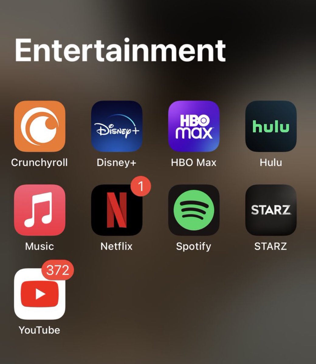 OvOBrezzzy's tweet photo. I got all these apps but still can’t find shit to watch https://t.co/x1QJ4RXv5y