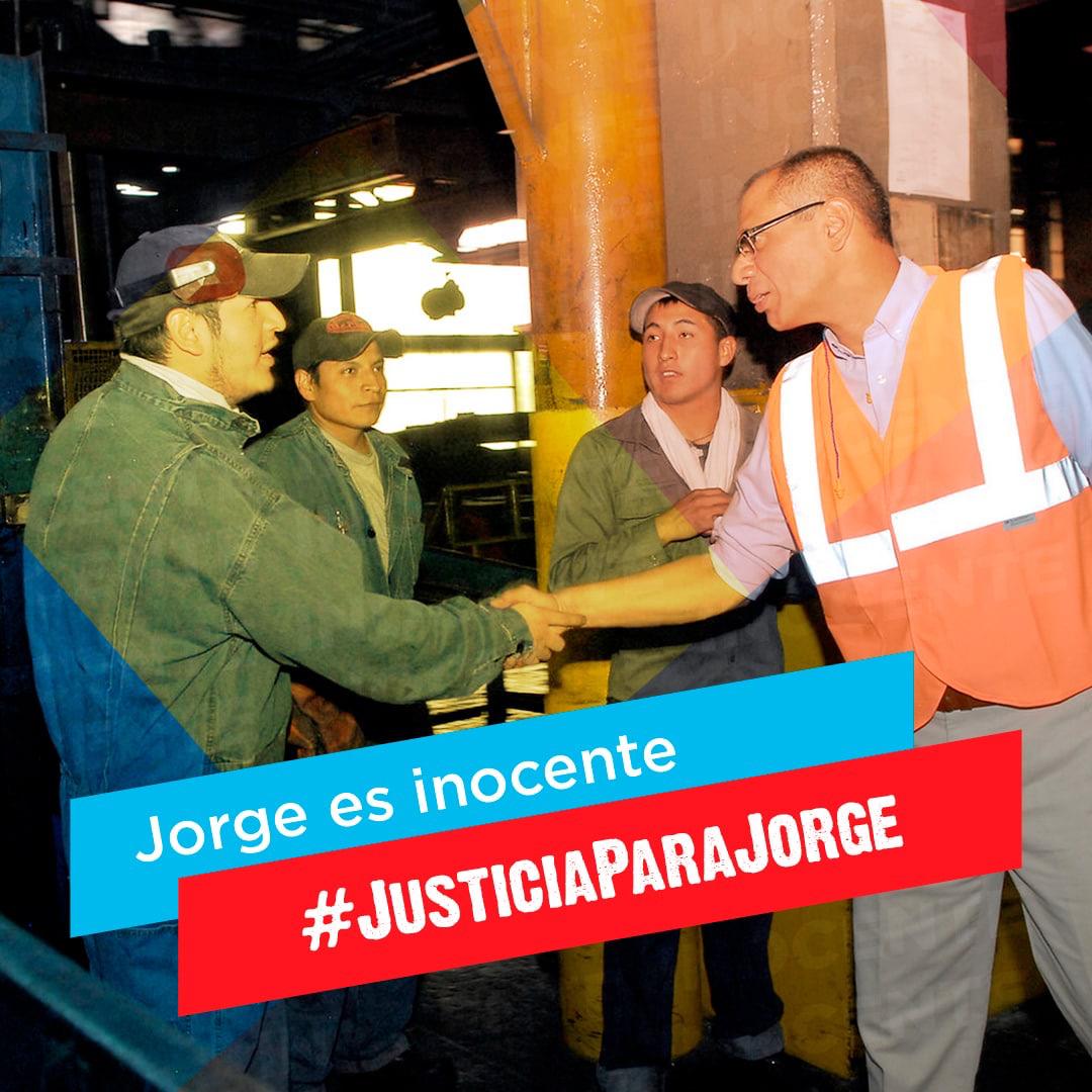 Más de 4 años han privado de su libertad a un hombre inocente, por luchar contra el reparto y denunciar la traición de Moreno.
La justicia por fin actuó en derecho otorgando el Habeas Corpus, pero ahora por odio político, van tras su libertad. 
#JusticiaParaJorge