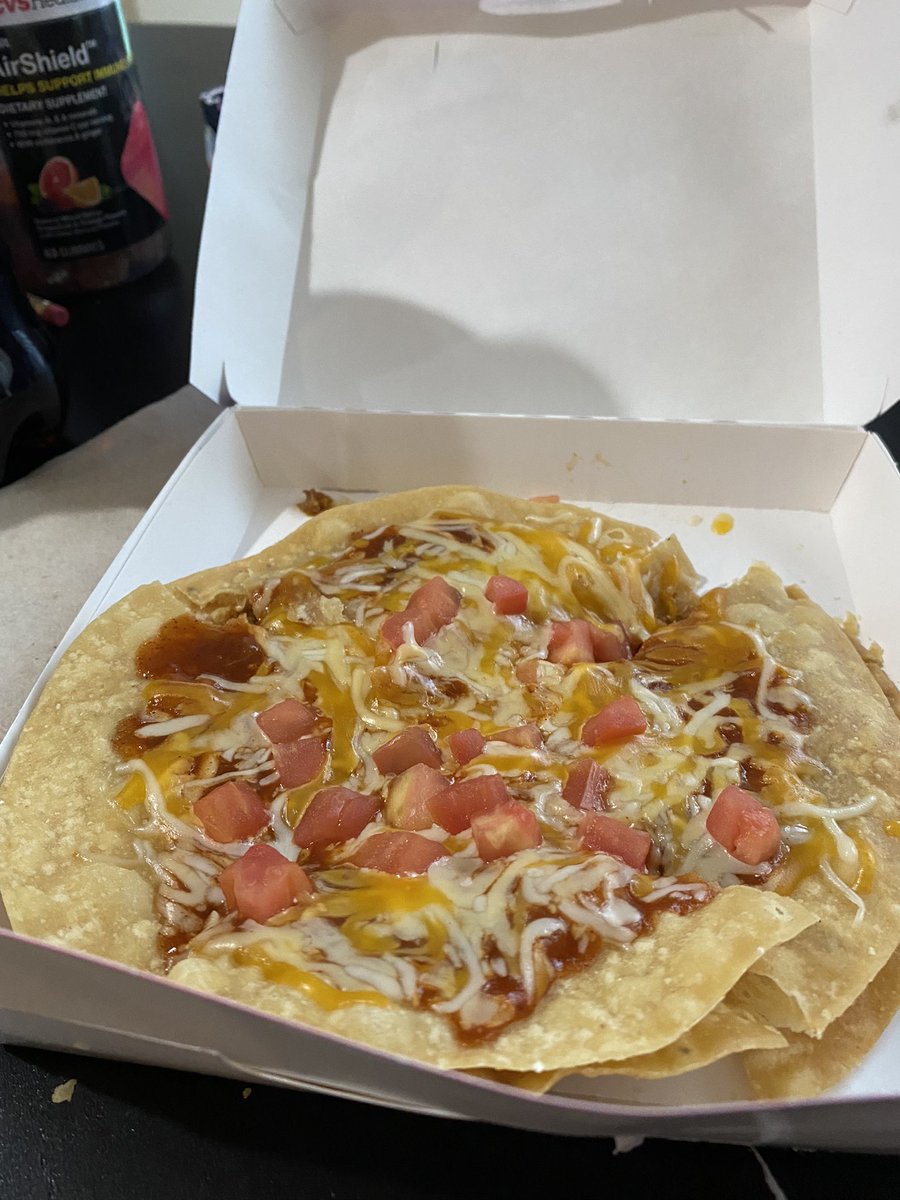 Thank you <a href="/tacobell/">Taco Bell</a> for dinner! So happy #mexicanpizza is back!