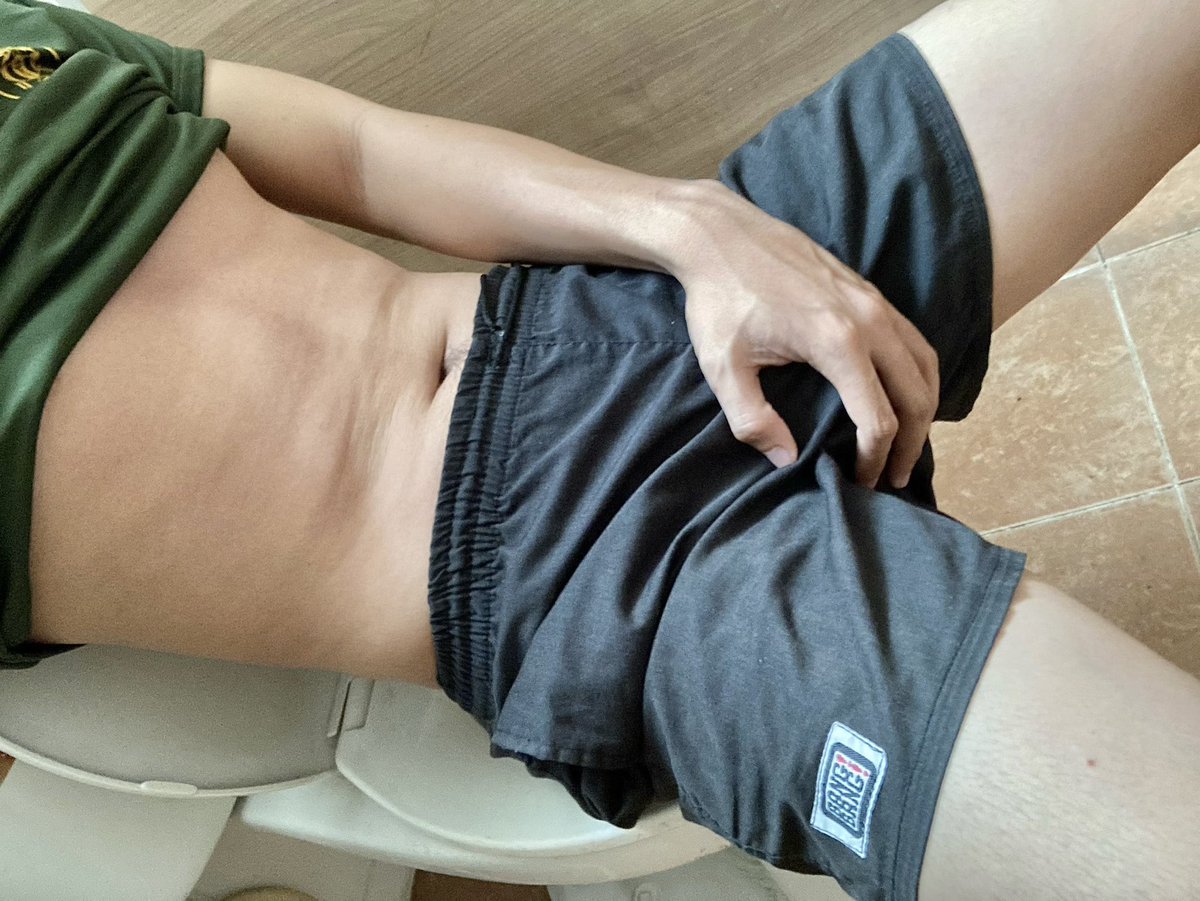 GayGuy5555's tweet photo. เข้าห้องน้ำอีกเเล้ว 5555 ว่างไม่ได้เลย #รีทวิตส่งคลิป #ชักว่าว #เงี่ยนควย https://t.co/tMVsqF2C5J