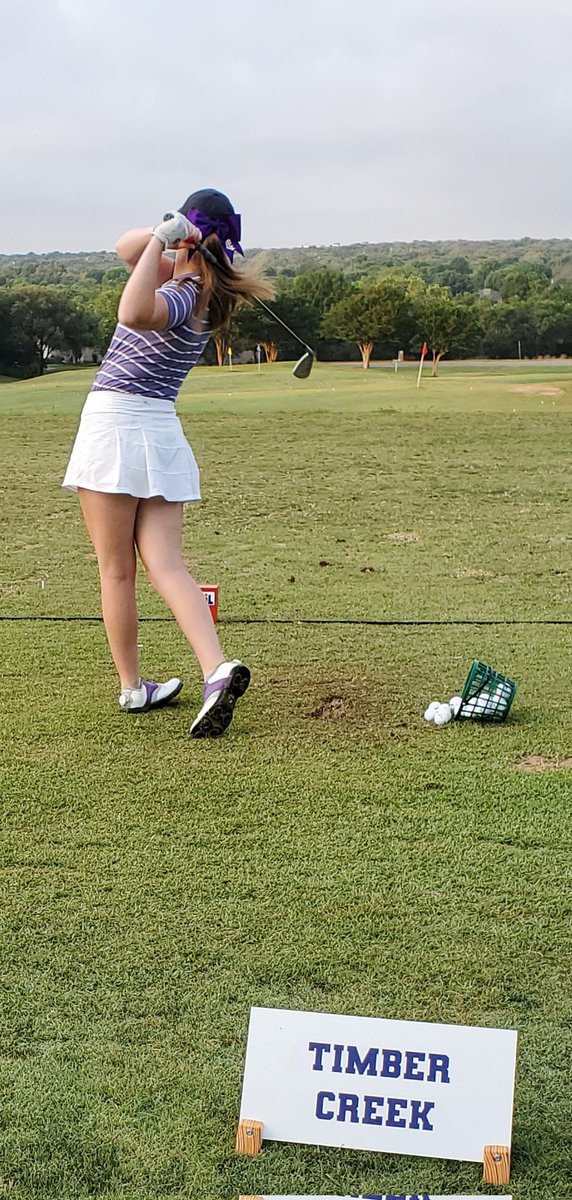 AliciaG81238629's tweet photo. So proud of my girl! First EVER Timber Creek golfer to make it to State. Loved her calm, determined, demeanor. #FalconFlex #proudmama #BeBackNextYear https://t.co/XYxyr9jKku