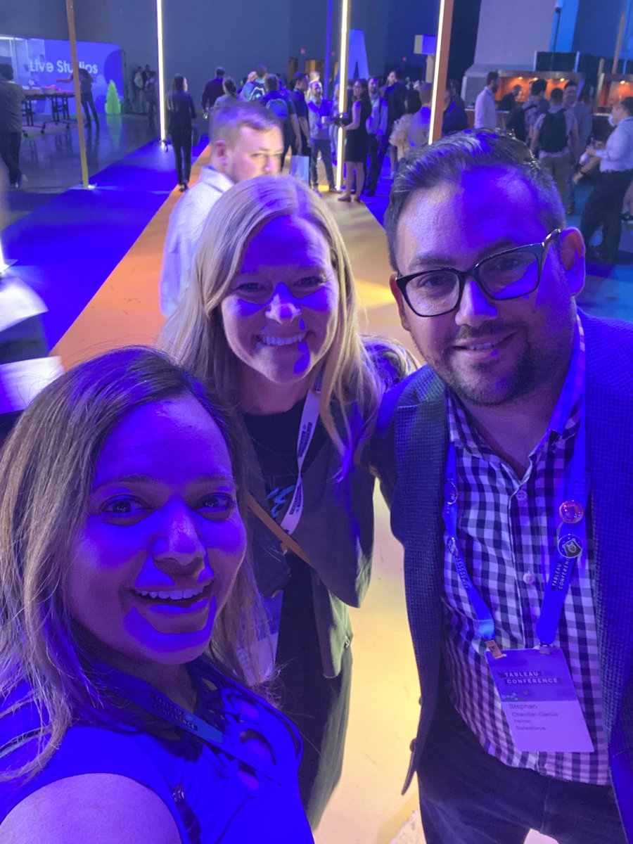 So nice meeting Salesforce Ohana at Tableau Conference
 #TC22 #data22 #Salesforce #Tableau #tableauconference #lvsfdcdev