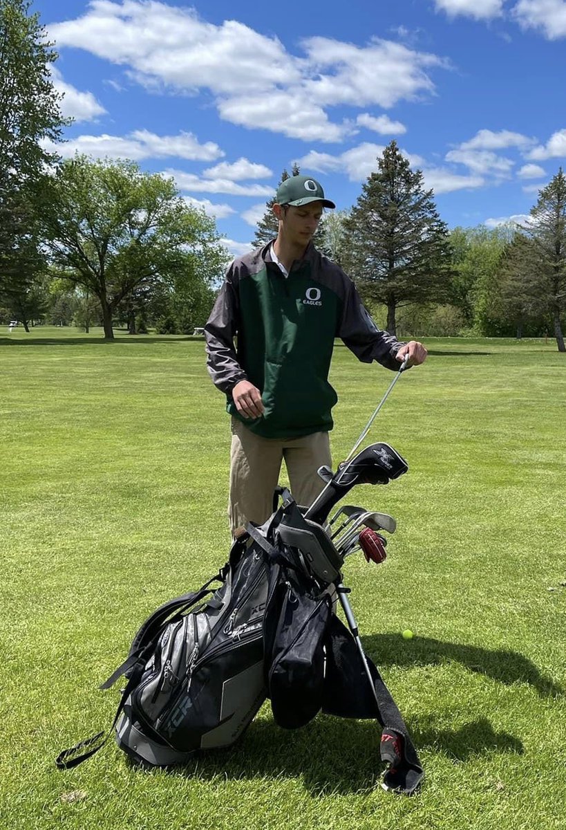 OlivetSports's tweet photo. Dawson Redfield’s 40 paced the OHS boys golf team today during its GLAC jamboree at Glenbrier Golf Course in Perry. The Eagles finished 4th as a team… https://t.co/bM7xbzEPie