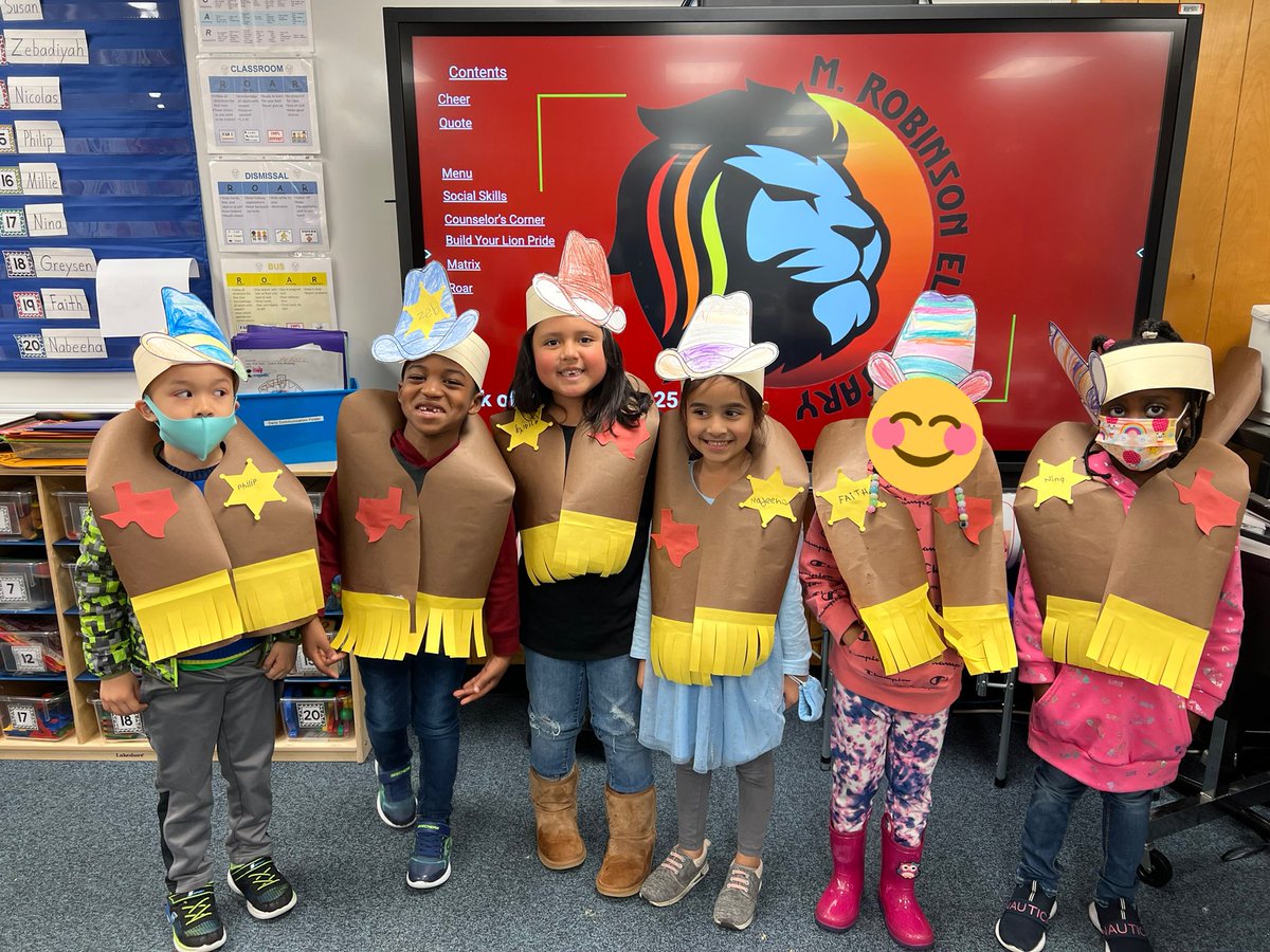 GarzaClass's tweet image. Throwback to when we were showing off our new Texan wardrobe during rodeo time! @MRobinsonElem 🤠