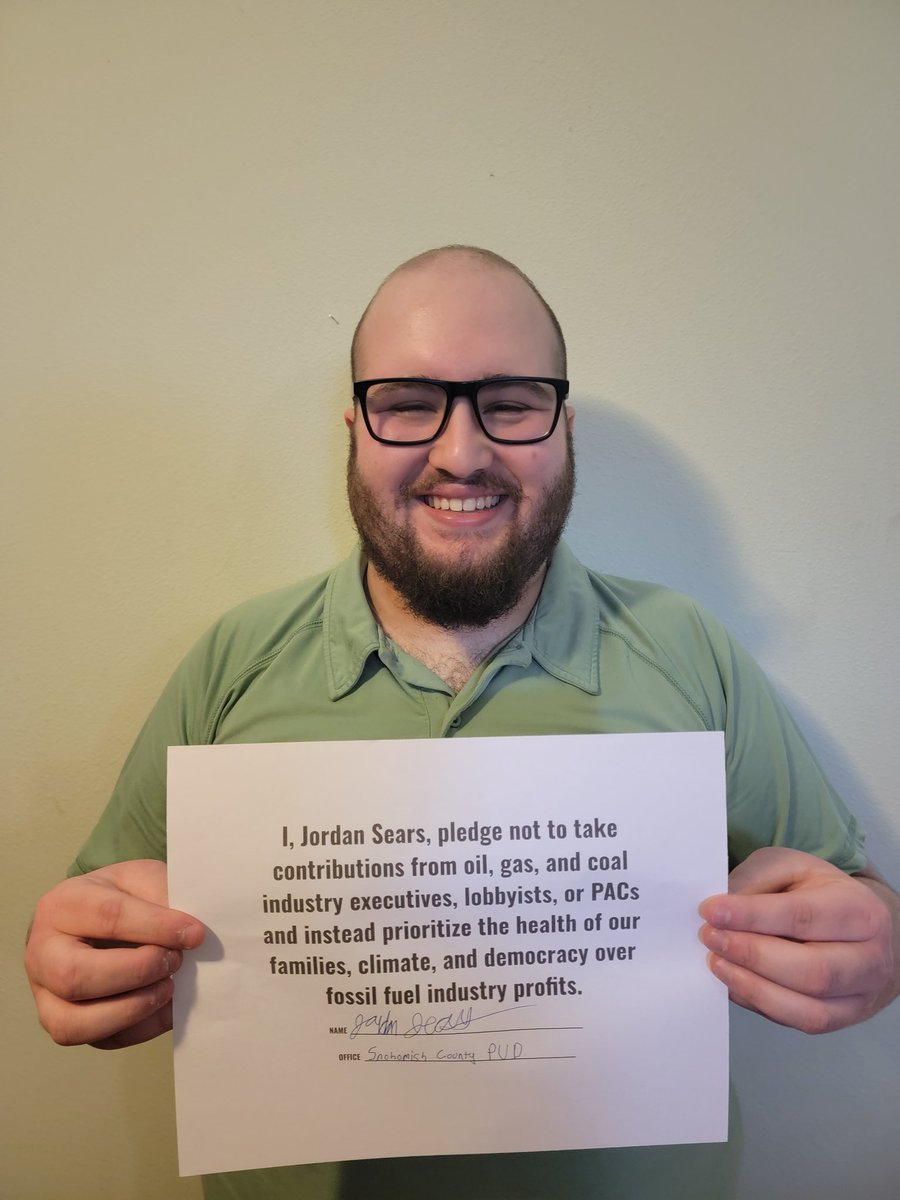 JordanSears1999's tweet photo. Today I signed the #NoFossilFuelMoney pledge. If you want to join the campaign for an environmentalist majority on the #SnoCoPUD you can donate at https://t.co/NaZmPeiXJe

#SearsForPUD #SearsForProgress #PUDSears #CleanerEnergyGreenerCommunities https://t.co/tktZmRNu6W