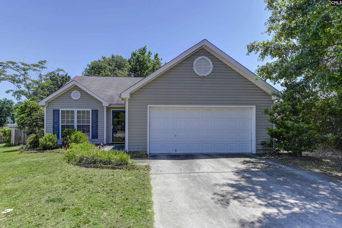 KWColumbiaSC's tweet photo. See a virtual tour of one of our newest #listings 140 Hobden Court #Lexington #SC  https://t.co/KpESlbUgpc  Brian L Faltus | 803-530-1703 https://t.co/S6pP0iVXIr