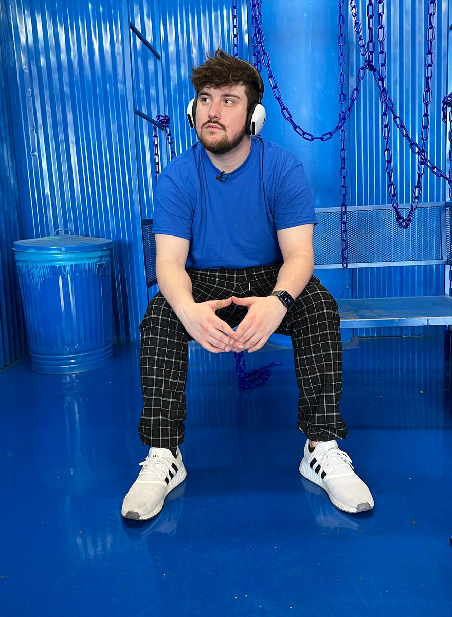 AustinDrippon's tweet photo. You know what doesn't make me feel so blue? The NEW Alienware 920H Wirless headset. 

Definitely my favorite choice to use in the @Alienware and @Intelgaming's Defy Boundaries Game! 

Play here ➡️ https://t.co/kvADJ2fhC2

#ExploreAlienware #IntelGaming #AlienwarePartner https://t.co/cmzTaSleNx