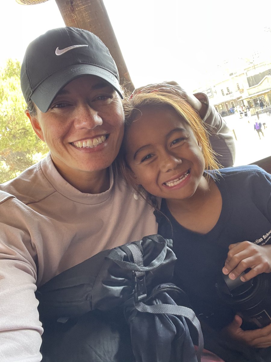 Avalua Reyes tweet media