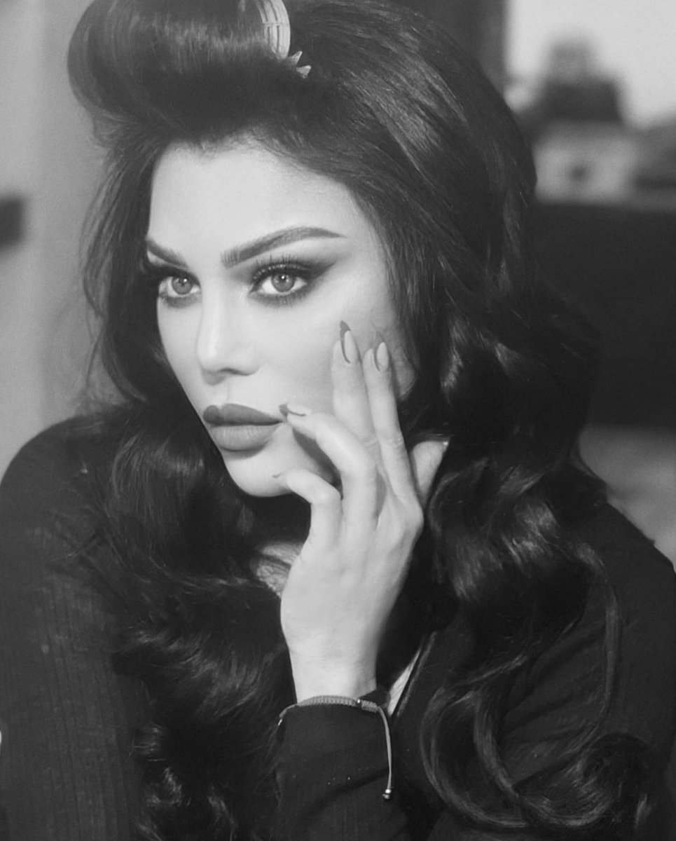HaifaUpdates_'s tweet photo. آخر تحديثات #هيفاء_وهبي ✨||
صورة جديدة للديفا هيفاء وهبي من كواليس تصوير فيديو كليب لأغنية جديدة بعنوان " #تيجي" 😍🔥 
@HaifaWehbe #HaifaWehbe #tigi https://t.co/bXQMcFkSsE