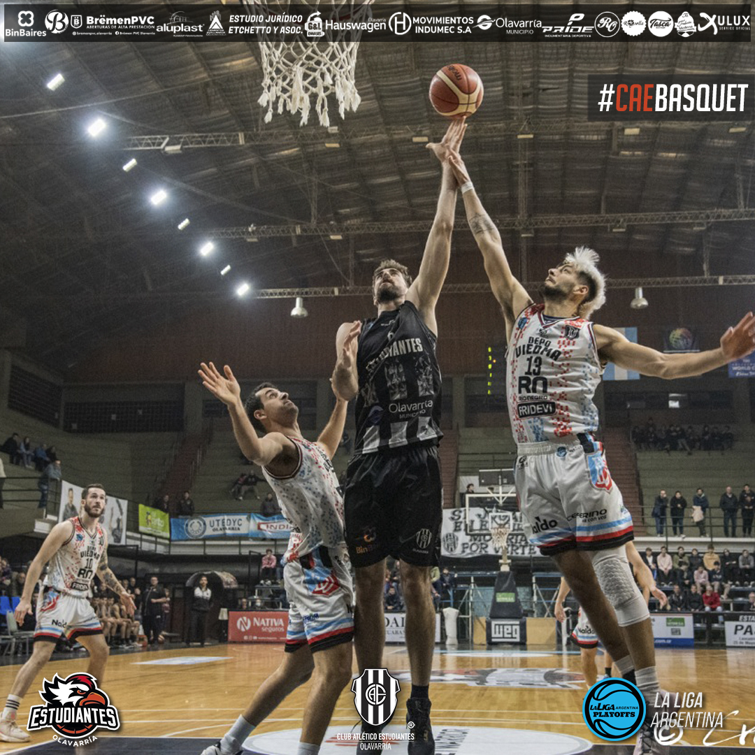 CAEbasket's tweet photo. 🔛Las mejores imágenes del juego de anoche, uno que no hubiera sido posible sin su compañía a lo largo de toda la temporada. Esto sigue, nos vemos pronto, bataraces. https://t.co/48ALUTIHuo