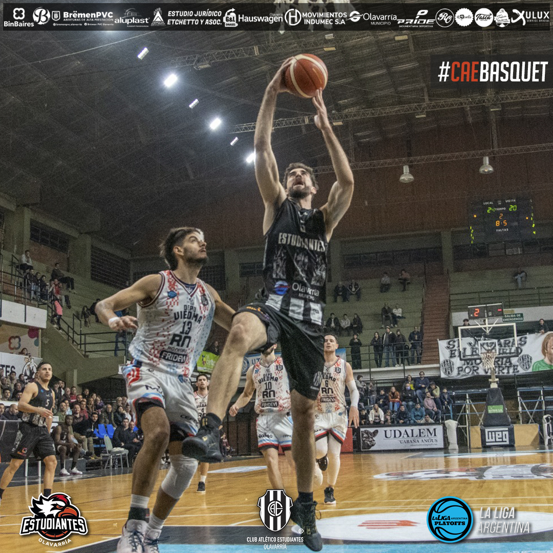 CAEbasket's tweet photo. 📸Cristian Perco, el 1

#VamosBata 🏀 #ElEquipoDeLaCiudad https://t.co/cHYvWHmijb