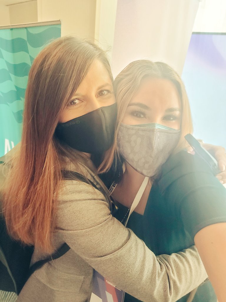 AngieQ tweet media