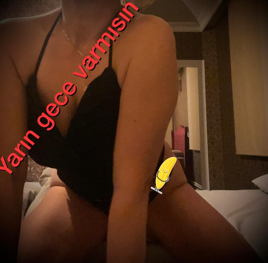evlicift39's tweet photo. Kadıköy’de en güzel tost nerde yenir🔥💋🌿🍬💃💄💋 https://t.co/HfOjip24Ze