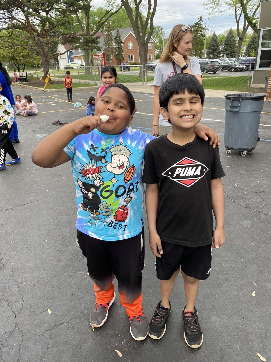 Katie Crowe tweet media