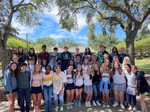 EpiscopalBR's tweet photo. There has been a flurry of activity in the Writing Center this year. Director Katie Sutcliffe shares an update on what Writing Fellows and Math Tutors have accomplished. Plus, read a tribute to this year’s seniors. https://t.co/61KewKB4Gj https://t.co/GQsKk85fGh