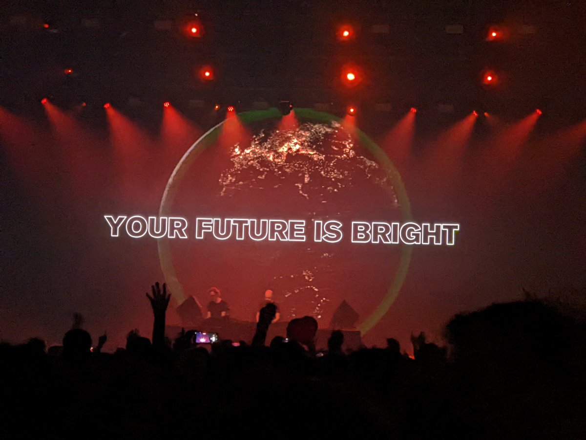 hellojcho's tweet photo. Saw @aboveandbeyond in Amsterdam recently. Shows out here hit differently. Also, Dutch people are really tall. https://t.co/BjEmbUpyQS