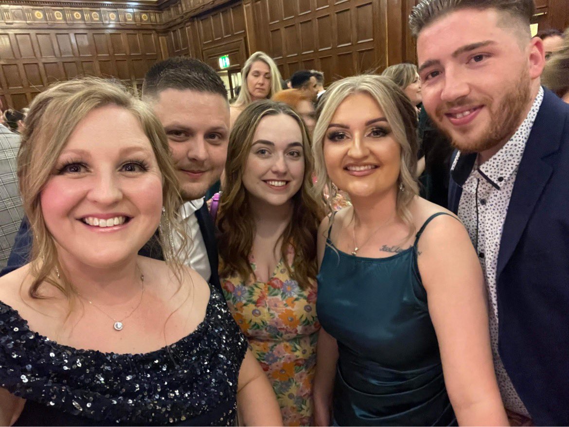 lm_carpenter's tweet photo. #idoawards2022 https://t.co/bdm0NP889N
