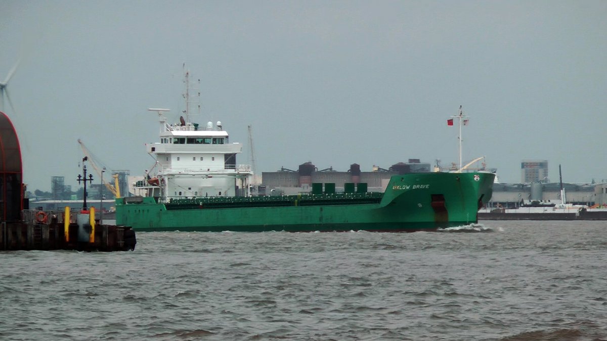 mersey_shipping's tweet photo. Arklow Brave Cargo Ship arriving in Liverpool from Gdansk, Poland earlier today. #merseyshipping #shipping #cargoship #shippingworldwide #generalcargoship #arklowbrave
VIDEO - https://t.co/0cmjdv6w94 https://t.co/7XLMQl7mcH