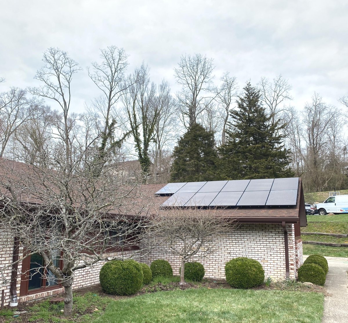 KokosingSolar's tweet photo. Congratulations to one of our newest Solar Champion in Dayton, Ohio โ๏ธ
#ohiosolar #solarohio #solarinstallation #solarinstaller #solarpanels #cleanenergy #cleanenergyfuture https://t.co/BHOu3eXAkJ