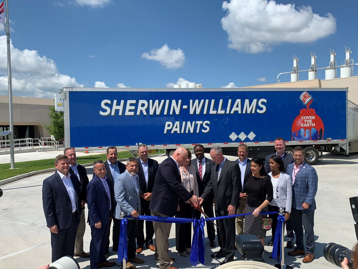 ORLPartnership's tweet photo. Congratulations to @SherwinWilliams on the official opening of its expanded manufacturing facility, for which it plans to hire new jobs at more than 125% of the county’s average wage. Thank you to supporting partners @OrangeCoFL &amp; @DukeEnergy. #ThisIsOrlando #UnbelievablyReal https://t.co/xhtgk7Br55